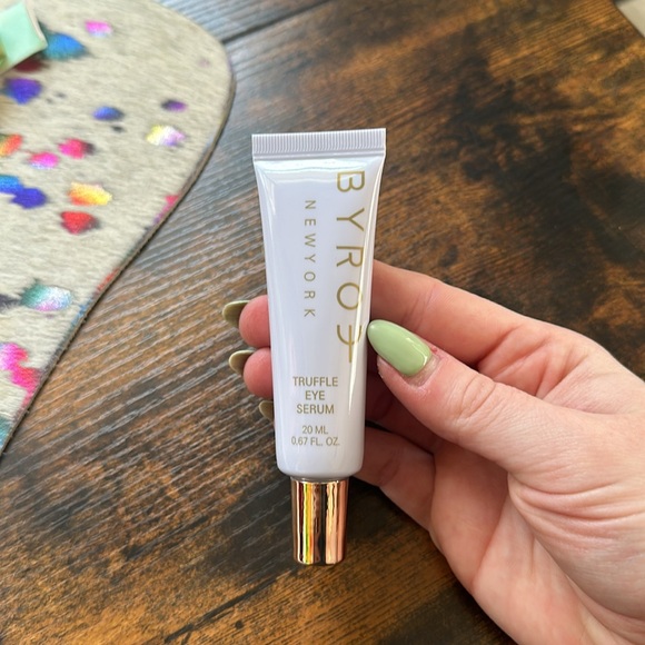 Truffle eye serum - Picture 3 of 4